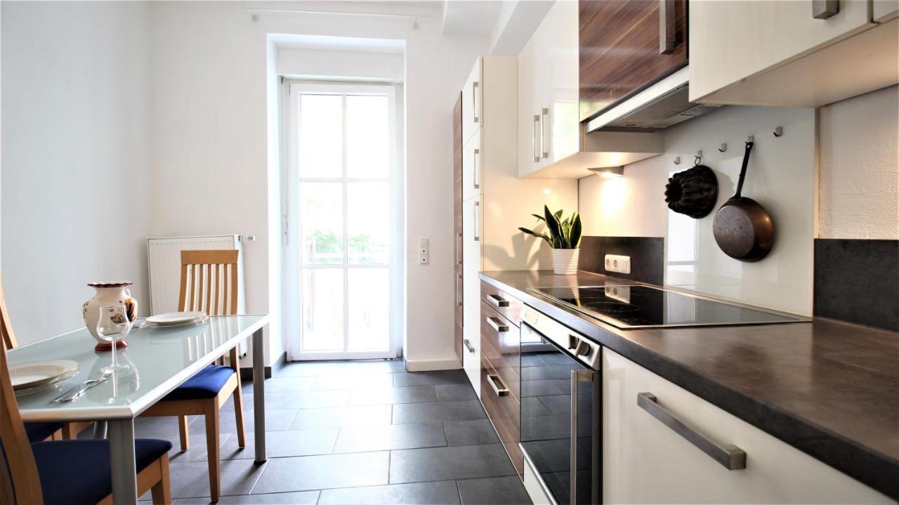 ➤Private Room - Heart Of Downtown With Terrace Wurzburg Bagian luar foto